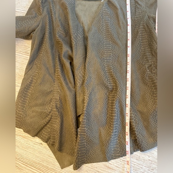 NWT BlankNYC by Anthropologie Snakeskin Draped Blazer Jacket Coat Cardigan XS - Picture 14 of 15
